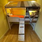 Kinderbed met ladder en dak (zonder matras), Kinderen en Baby's, Kinderkamer | Stapelbedden en Hoogslapers, Ophalen, Gebruikt