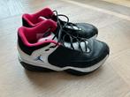 Air Jordan Max Aura 3 ‘black White Rush Pink’ maat 40, Sport en Fitness, Basketbal, Schoenen, Ophalen of Verzenden, Zo goed als nieuw