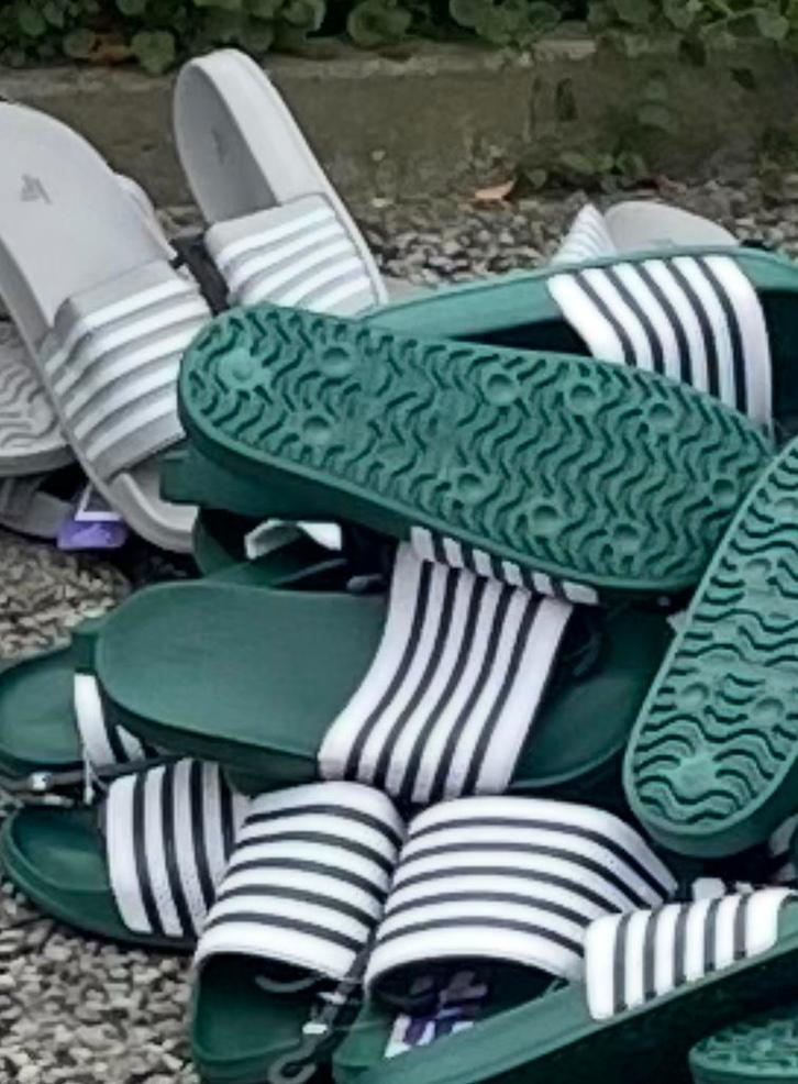 Groen met witte badslippers Impuls Fashion maat37 t/m 41, Kleding | Heren, Schoenen, Nieuw, Slippers, Overige kleuren, Ophalen of Verzenden