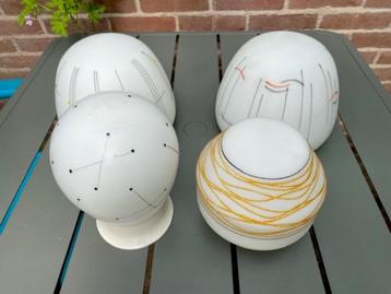 Lampenglas vintage beschikbaar voor biedingen