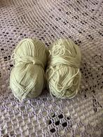 2 beige zeeman, Hobby en Vrije tijd, Ophalen, Gebruikt, Haken, Wol of Garen