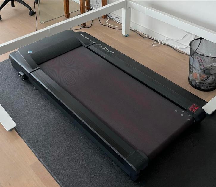 LifeSpan TR5000-DT3-BT Loopband - Bureau Loopband, Sport en Fitness, Fitnessapparatuur, Gebruikt, Loopband, Benen, Metaal, Ophalen