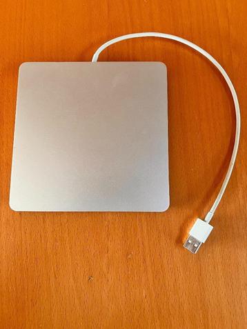 Apple external USB Super Drive / cd-rom drive beschikbaar voor biedingen