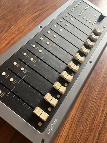 Softube console 1 fader beschikbaar voor biedingen