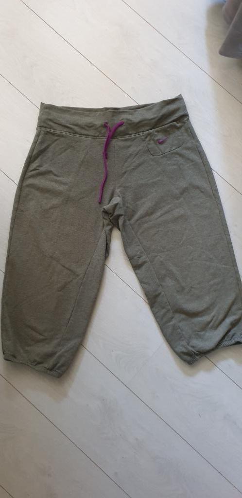 NIKE capri mt M, Kleding | Dames, Sportkleding, Zo goed als nieuw, Maat 38/40 (M), Groen, Ophalen