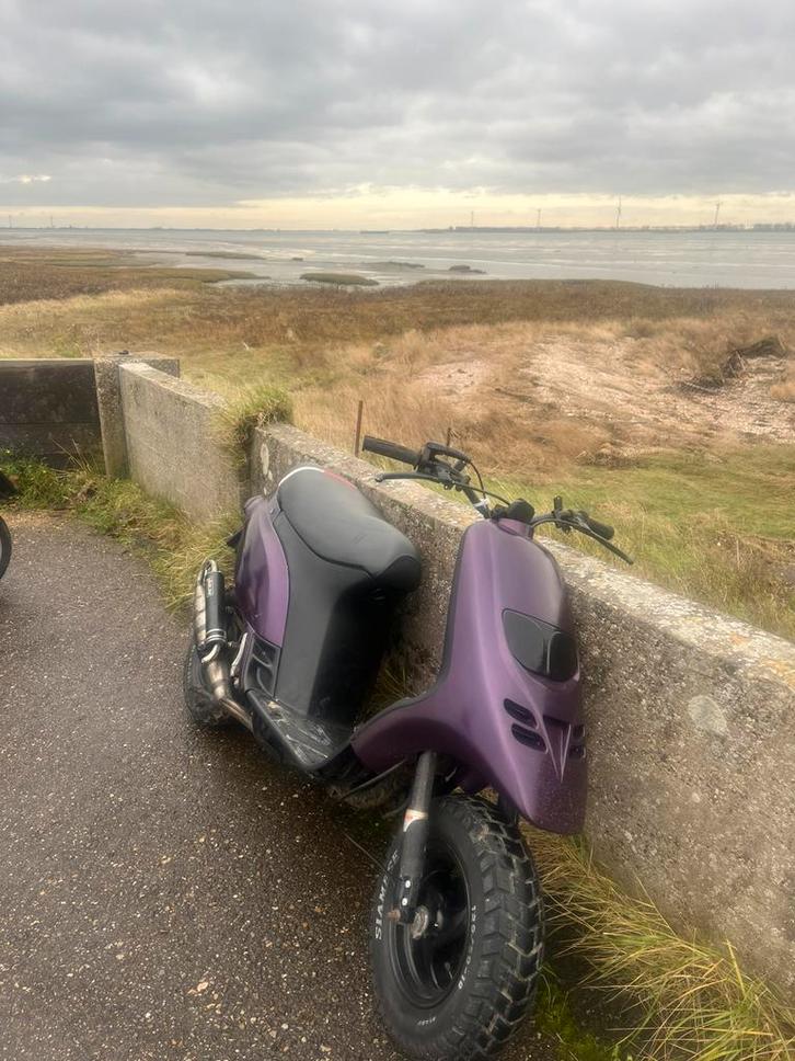 Piaggio typhoon 70cc stage 6, Fietsen en Brommers, Snorfietsen en Snorscooters, Zo goed als nieuw, Piaggio, Tweetakt, Ophalen