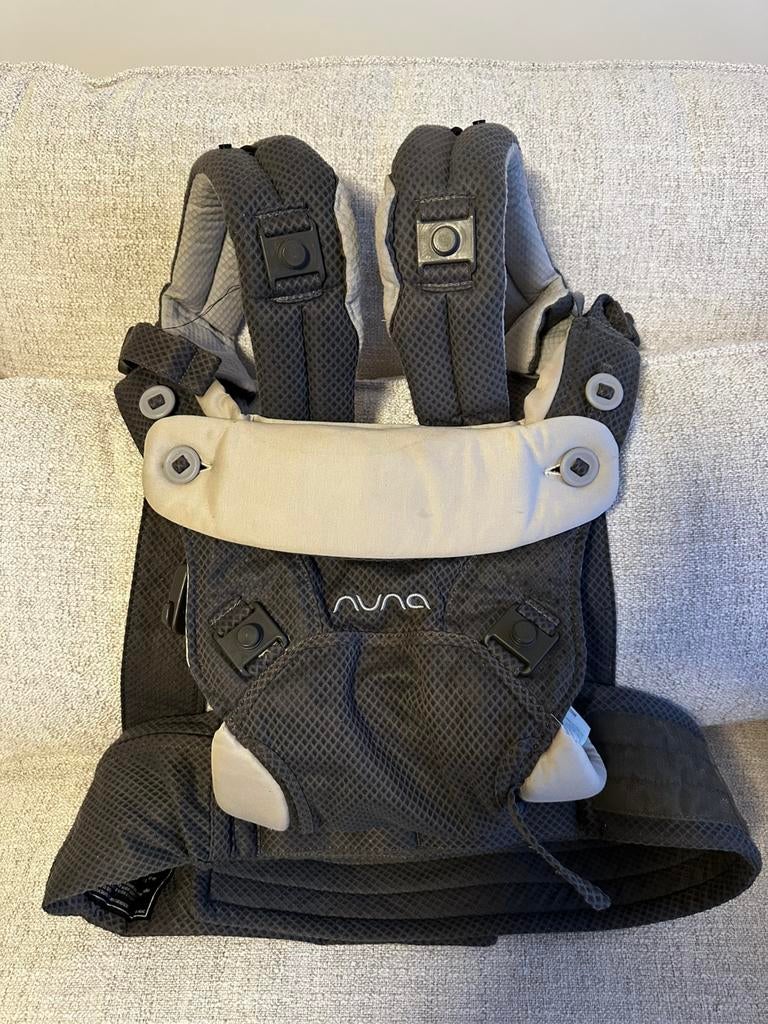 NUNA draagzak (nog nieuw), Kinderen en Baby's, Babydragers en Draagdoeken, Buik of Rug, Zo goed als nieuw, Draagzak, Ophalen