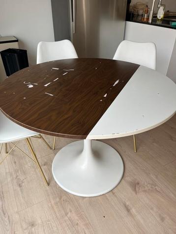 IKEA Docksta (opknapper) beschikbaar voor biedingen