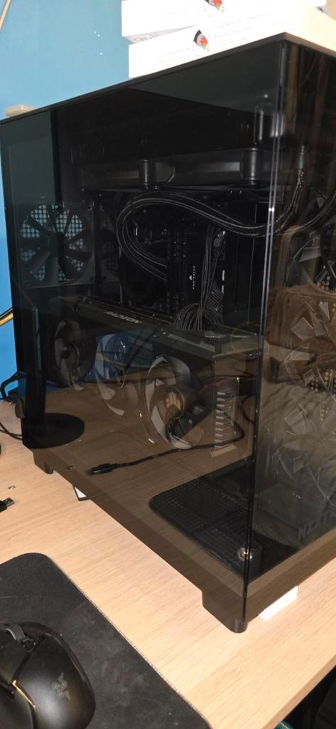 High-End Game PC met toebehoren, Computers en Software, Desktop Pc's, Zo goed als nieuw, 4 Ghz of meer, SSD, 32 GB, Met videokaart