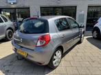 Renault Clio 1.2 Night & Day Distributie VV Navi NAP, Voorwielaandrijving, Euro 5, Gebruikt, 4 cilinders