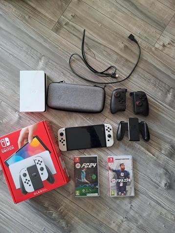 Nintendo Switch OLED + FIFA + Extra Joy-Cons beschikbaar voor biedingen