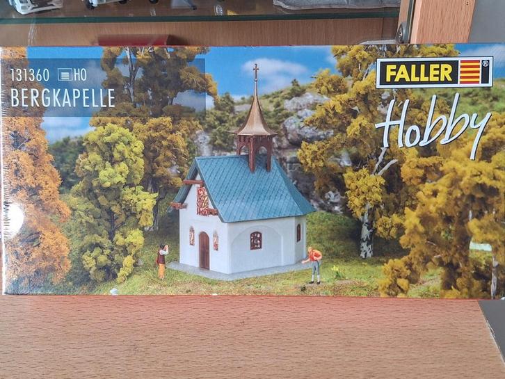 Faller 131360 Bergkapelle HO - Nieuw in doos!, Hobby en Vrije tijd, Modeltreinen | H0, Nieuw, Brug, Tunnel of Gebouw, Gelijkstroom of Wisselstroom