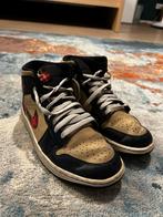 Air Jordan 1 Mid, Ophalen of Verzenden, Gedragen, Bruin, Sneakers of Gympen