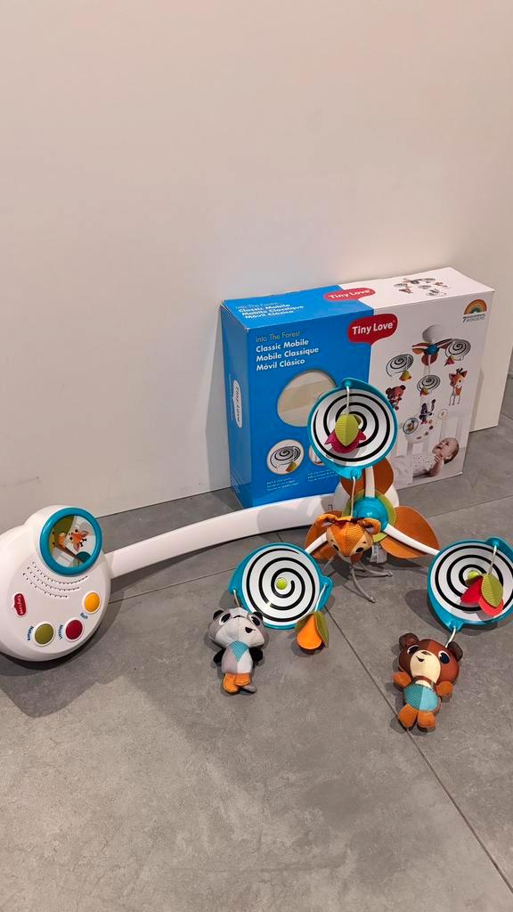 Boxmobiel tiny love, Kinderen en Baby's, Speelgoed | Babyspeelgoed, Zo goed als nieuw, Mobiel, Ophalen of Verzenden