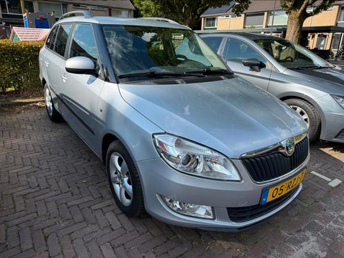 Skoda Fabia 1.2 TSI 63KW Combi 2011 Grijs, Auto's, Skoda, Particulier, Fabia, Benzine, B, Stationwagon, Handgeschakeld, Origineel Nederlands