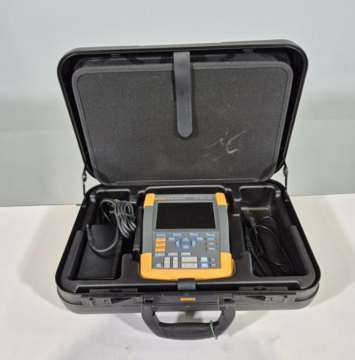 Fluke 190-202 kleuren scopemeter UIT FAILLISSEMENT!, Doe-het-zelf en Verbouw, Meetapparatuur, Zo goed als nieuw, Multimeter, Ophalen of Verzenden