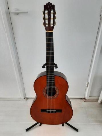 Akoestische gitaar van Craftsman. beschikbaar voor biedingen