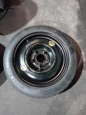 Thuiskomer reservewiel + krikset voor een Kia Cee'd 2011 beschikbaar voor biedingen
