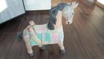 Houten paard, Ophalen