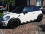 MINI Mini 1.6 Cooper 10 Years II (bj 2011), Auto diversen, Schadeauto's, Handgeschakeld, Mini, Benzine, Hatchback