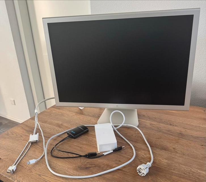 Apple Cinema Display 30" 2560x1600 + DVI Adapter, Computers en Software, Monitoren, Gebruikt, 60 Hz of minder, DVI, Overige typen