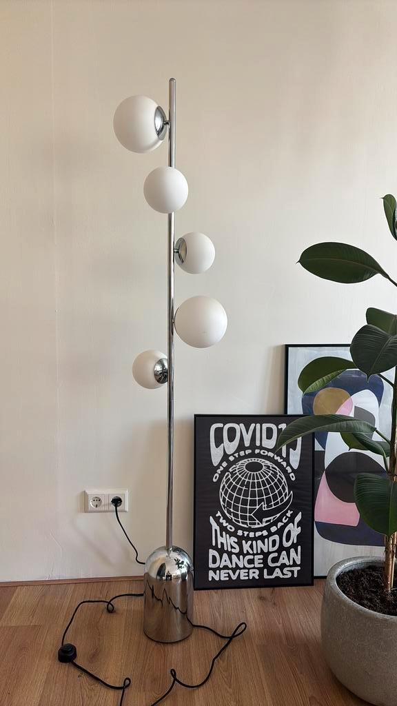 MADE vloerlamp, Huis en Inrichting, Lampen | Vloerlampen, Zo goed als nieuw, 150 tot 200 cm, Ophalen