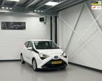 Toyota Aygo 1.0 VVT-i X-PLAY LIMITED CarPlay/Android/Camera/, Voorwielaandrijving, Gebruikt, Euro 6, Start-stop-systeem