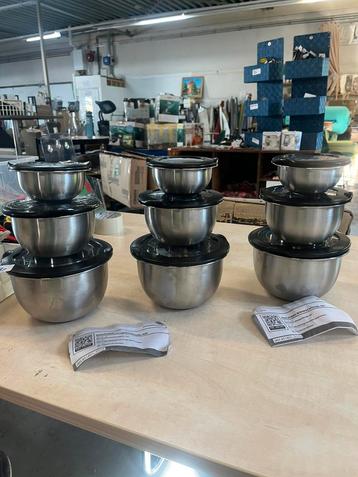 Schalen / saladeschalen set van 3 nieuw beschikbaar voor biedingen