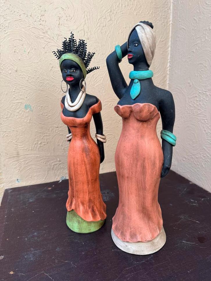 Afrikaanse Vrouwen Beelden - Wellington, Antiek en Kunst, Kunst | Beelden en Houtsnijwerken, Ophalen