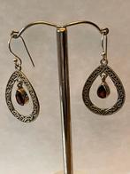 Zilveren oorbellen Granaat, Sieraden, Tassen en Uiterlijk, Oorbellen, Hangers, Verzenden, Zo goed als nieuw, Met edelsteen