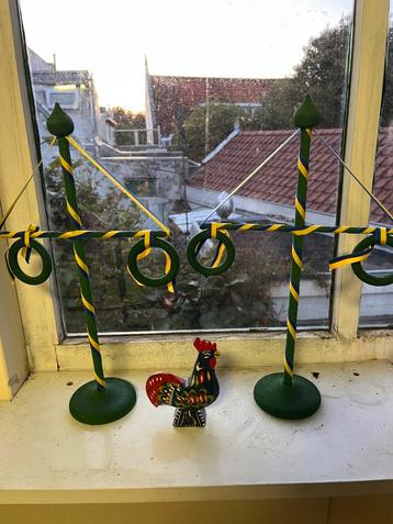 Zweedse meiboompjes en Dalarna haantje beschikbaar voor biedingen