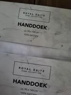 2x Nieuwe Handdoeken, Ophalen of Verzenden, Nieuw, Handdoek