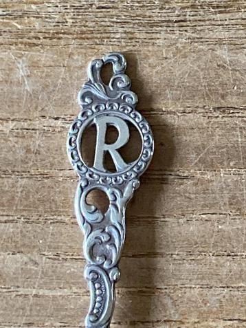 Vintage verzilverde 90 theelepel monogram letter R beschikbaar voor biedingen