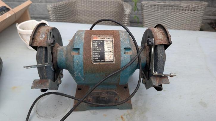 Elektrisch Gereedschap, Doe-het-zelf en Verbouw, Gereedschap | Slijpmachines, Gebruikt, Werkbankslijpmachine, Minder dan 700 watt