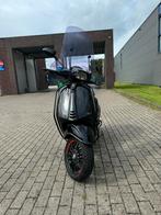 Vespa sprint - Zwart - 2020 - 25700km, Fietsen en Brommers, Scooters | Vespa, Ophalen, Zo goed als nieuw