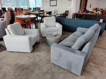 Himolla Bank met 2 stoelen, mooi! Second Life Wolvega. beschikbaar voor biedingen
