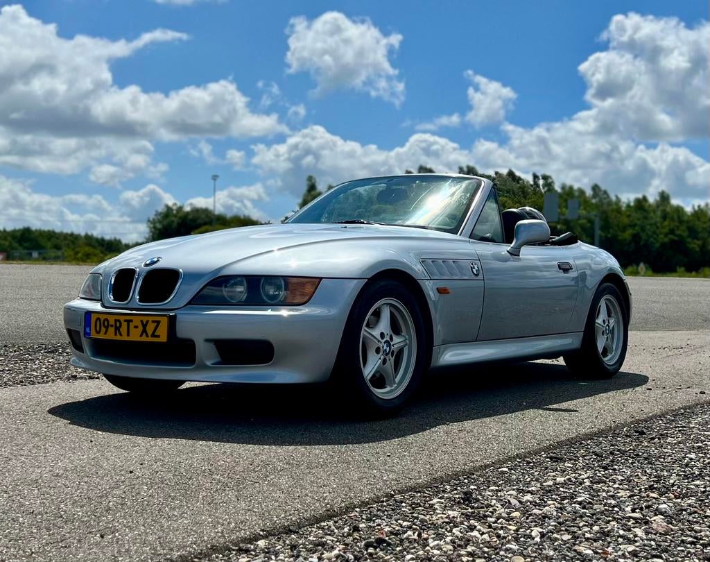 BMW Z3 1.8 Roadster 1998 Grijs, Auto's, BMW, Achterwielaandrijving, Zwart, 4 cilinders, Cabriolet