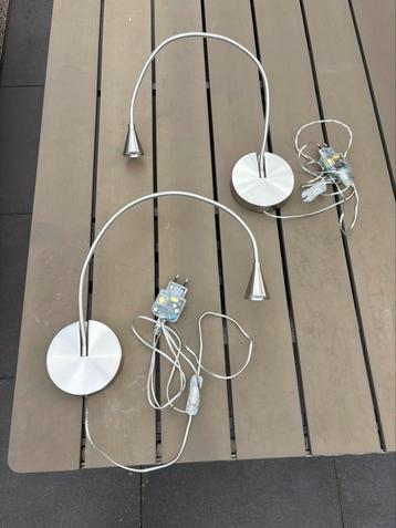 2 wandlampen flexibel  beschikbaar voor biedingen