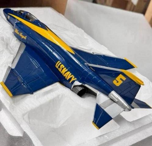 F-4 Phantom U.S. Navy Blue Angels 1:48 ZELDZAAM vliegtuig, Hobby en Vrije tijd, Modelbouw | Vliegtuigen en Helikopters, Nieuw