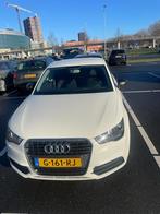 Audi A1 1.2 Tfsi 63KW SB 2012 Wit, Auto's, Audi, Voorwielaandrijving, Stof, A1, Zwart