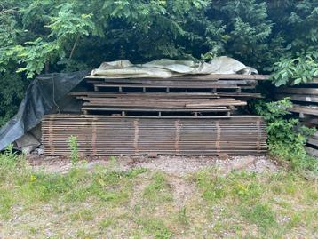Partij houten tent vloer dakbeschot planken beschikbaar voor biedingen