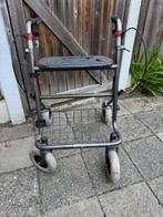 Ik heb hier 2 rollator mag weg voor 25 euro perstuk, Diversen, Rollators, Ophalen