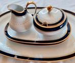 Hutschenreuther relief servies kobalt blauw rand gouden bies, Antiek en Kunst, Antiek | Servies los, Ophalen of Verzenden