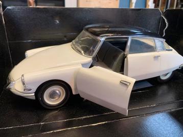 Citroen DS berline 1963 beschikbaar voor biedingen