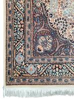 Handgeknoopt Perzisch wol Kashmir tapijt floral 137x221cm, Persian Perzisch vintage oosters hype, Gebruikt, 100 tot 150 cm, 200 cm of meer