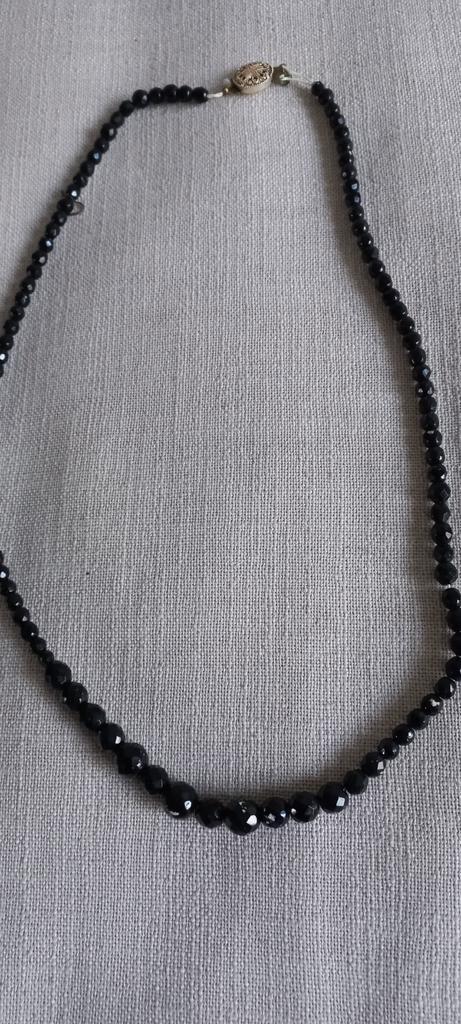 Antieke gitten ketting uit erfenis, Sieraden, Tassen en Uiterlijk, Kettingen, Ophalen of Verzenden