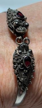 Antieke armband drakenkop zilver met granaat, Antiek en Kunst, Ophalen of Verzenden, Zilver