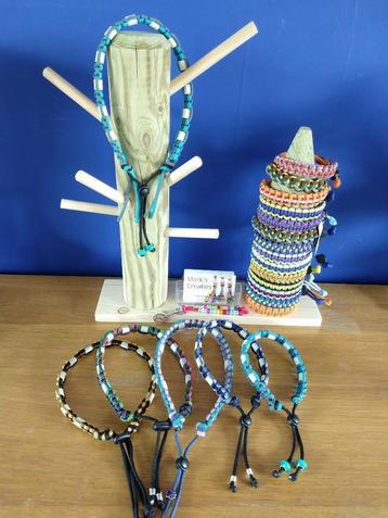 Anti teek halsband handgemaakt van paracord met EM kralen beschikbaar voor biedingen