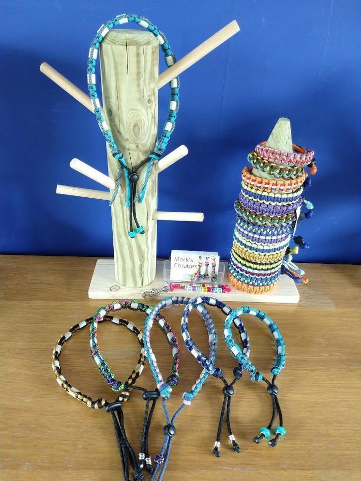 Anti teek halsband handgemaakt van paracord met EM kralen, Dieren en Toebehoren, Hondenhalsbanden en Penningen, Nieuw, Handgemaakt