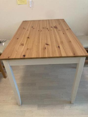 LERHAMN eettafel (Ikea) beschikbaar voor biedingen